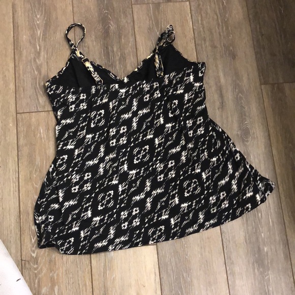 Miraclesuit swim top - Picture 4 of 4